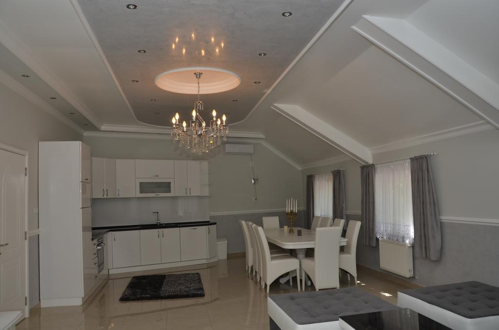 Royal Menex Apartment